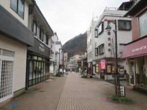 宇奈月温泉 中央通り 宇奈月温泉総湯付近から撮影