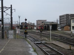 JR城端線 高岡駅 駅に隣接する車庫