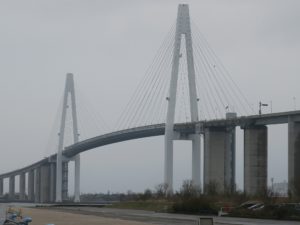 新湊大橋 海王丸付近から撮影