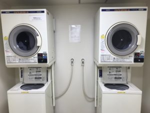 ホテルウィングインターナショナル新宿 コインランドリー 3階にあります