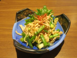 蒸し鳥と葱のピリ辛ポン酢添え 湯けむり天然秘湯 龍泉の湯にて