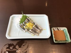 きびなごのお刺身 横浜天然温泉 SPA EASにて