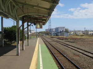 JR花咲線 根室駅 ホーム 東根室方向を撮影