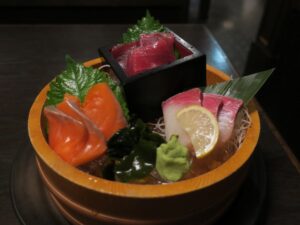 お刺身三点盛り いろはにほへと 幣舞橋店にて