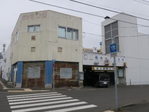 釧路 和商市場 地下駐車場入り口