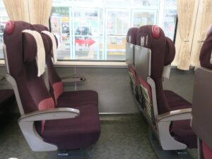 JR北海道 キハ283系 特急おおぞら 指定席 シート側面 枕が付いています