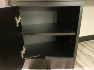JRタワーホテル日航札幌 モデレートツイン デスク下 物入れがあります