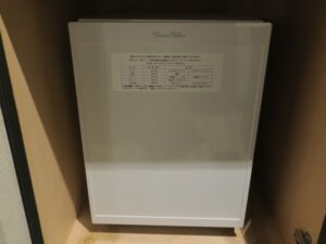 JRタワーホテル日航札幌 モデレートツイン 冷蔵庫 本来はここに飲み物が入っているみたいです