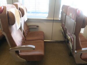 JR北海道 789系1000番台 特急カムイ 指定席 シート 横から撮影