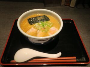 醤油ラーメン ラーメン山頭火 旭川本店にて