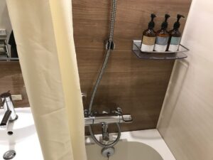カンデオホテルズ東京新橋 ダブルルーム シャワーと蛇口