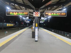 西武秩父線 西武秩父駅 2番線・3番線 主に飯能方面に行く各駅停車が発着します