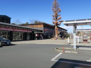 西武秩父駅前温泉 祭の湯 建物全景