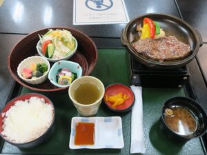 石山遊膳 大津温泉 おふろcafe びわこ座にて