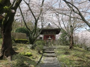 滋賀県大津市 三井寺 毘沙門堂