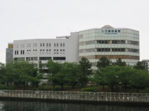 熱海・湯河原温泉 横浜みなとみらい 万葉倶楽部 建物