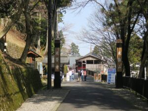 比叡山 延暦寺 坂本ケーブル延暦寺駅方向からの入り口 ここで拝観料を払います