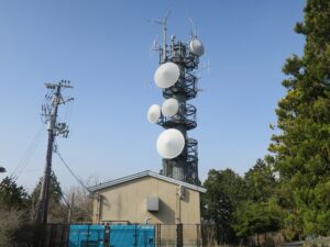 比叡山頂 アンテナ 何かの中継所と思われます