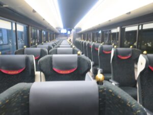京阪電気鉄道 3000系 5号車 プレミアムカー 車内 出町柳駅で撮影