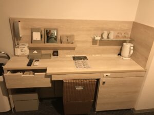 ベッセルイン千葉駅前 スタンダードシングル デスク