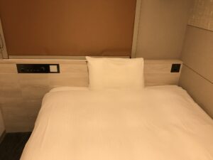 ベッセルイン千葉駅前 スタンダードシングル ベッド