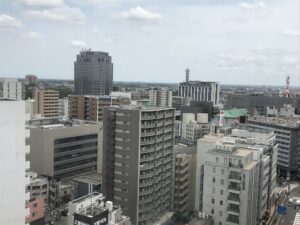 京成ホテルミラマーレ モデレートツイン 窓から見える景色 千葉県庁方向を撮影