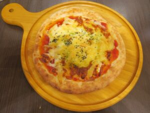 マルゲリータピザ ザ・グランドスパ南大門にて