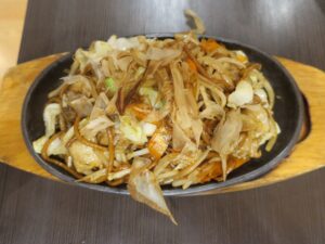 ソース焼きそば(肉) ザ・グランドスパ南大門にて