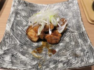 鶏もも焼き 新宿天然温泉 テルマー湯にて