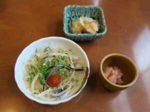 ふくの皮の湯引き ふく専門店 やぶれかぶれにて
