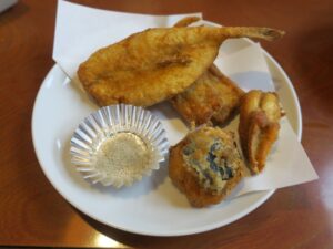 ふくの唐揚げ ふく専門店 やぶれかぶれにて