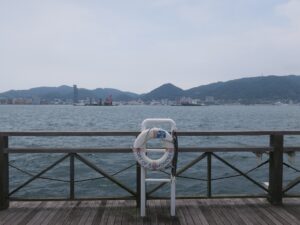 下関 唐戸市場 周辺 対岸には門司港レトロが見えます