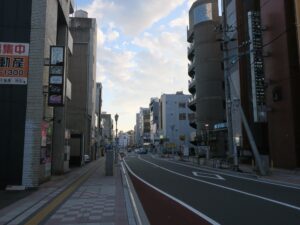 下関 海峡ゆめタワー付近 飲食店が立ち並びます