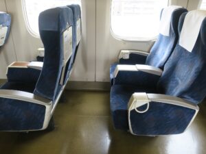 JR西日本 山陽新幹線 700系 ひかりレールスター 指定席 シート側面 新岩国駅で撮影