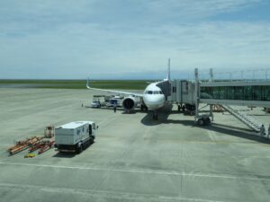 エアバス A320 前面 山口宇部空港で撮影
