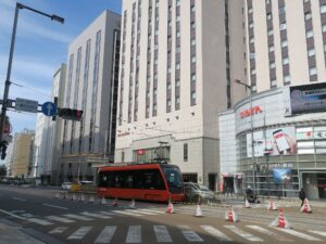 愛媛県松山市 一番町交差点 伊予鉄道 松山市内線 大街道停留所があります