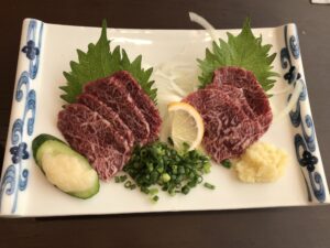 馬刺し 横浜天然温泉 SPA EASにて