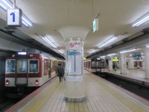 近鉄名古屋線 近鉄名古屋駅 1番線 主に四日市、津、松坂方面に行く一般列車が発着します
