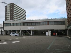 近鉄名古屋線 津新町駅 駅舎