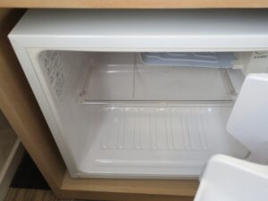 クインテッサホテル伊勢志摩 セミダブルルーム 冷蔵庫の中は空です