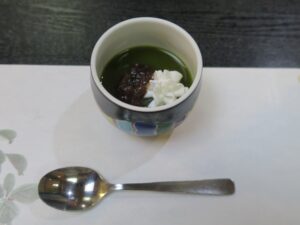 クインテッサホテル伊勢志摩 夕食 松阪牛すき焼き懐石 デザート 抹茶羊羹
