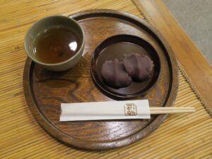 赤福 赤福餅2つとお茶