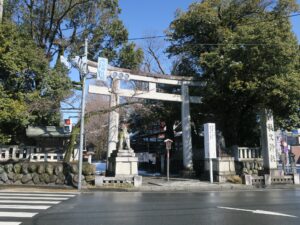 秩父神社前交差点 秩父神社 鳥居 今日は雪深い日でした