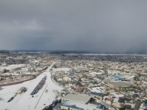 秋田市ポートタワー 5階展望台からの眺め 陸側北方向を撮影