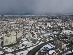 秋田市ポートタワー 5階展望台からの眺め 陸側南方向を撮影