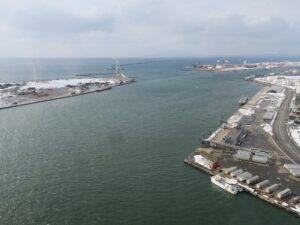 秋田市ポートタワー 5階展望台からの眺め 海側北方向を撮影