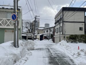雪の秋田市内 ルートイングランティア秋田付近