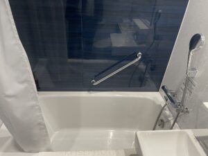 京成ホテルミラマーレ スタンダードルーム バスタブ