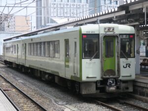 JR飯山線 キハ110系 全体 長野駅にて