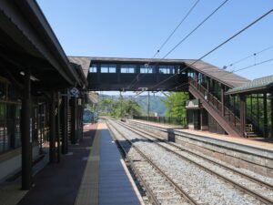 JR篠ノ井線 姨捨駅 ホームとこ線橋